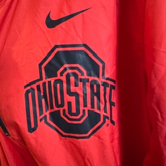 Nike Ohio State Buckeyes Red & Black Half-Zip Hooded Windbreaker – Size XL - Picture 2 of 3
